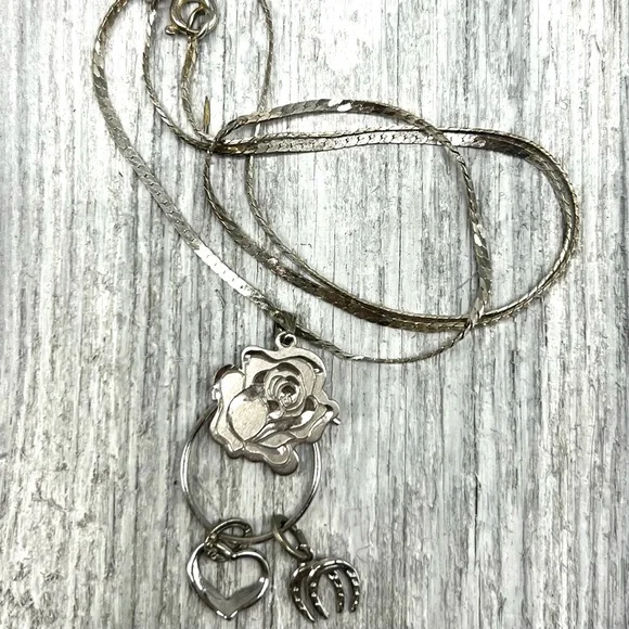 158. 925 Sterling signed Beau charm pendant necklace on Italy Sterling chain. - Picture 1 of 12